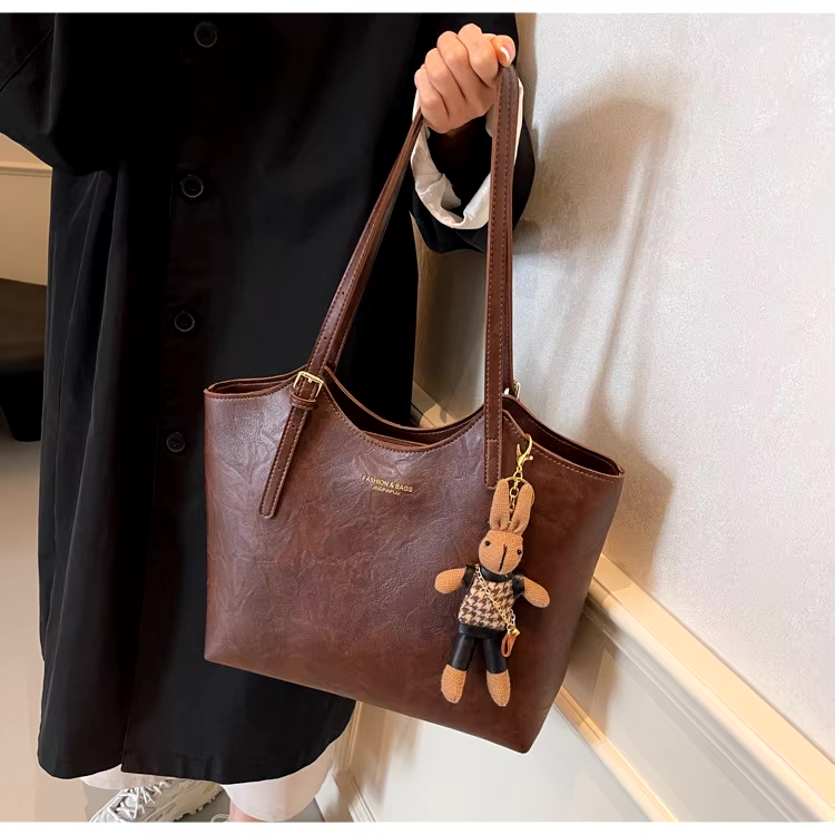 Petra™ - Trendy Luxury Tote Bag