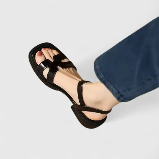 SANDRA | SOPHISTICATED FLAT SANDALS