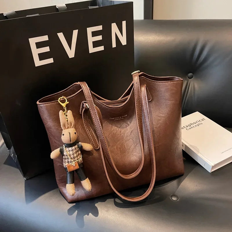Petra™ - Trendy Luxury Tote Bag