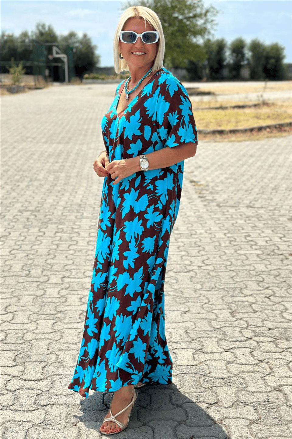 LEANNE | ELEGANT DRESS WITH TUMMY COVERAGE