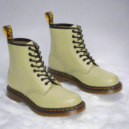 Marten - Elegant Lace-Up Boots