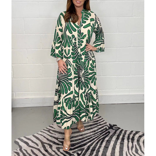 Noémie Elegance – Loose-fitting nature print dress in flowing viscose