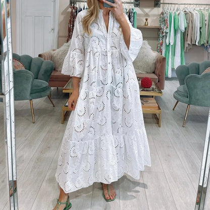 Léa – Embroidered lace dress