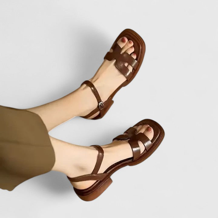 SANDRA | SOPHISTICATED FLAT SANDALS