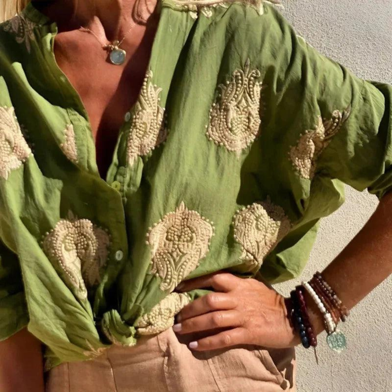 Christine™ – Light & Chic Blouse