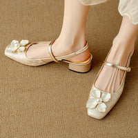 Brooks | Elegant Pumps