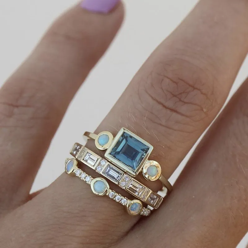 Vellora Vintage Blue Crystal Ring Set