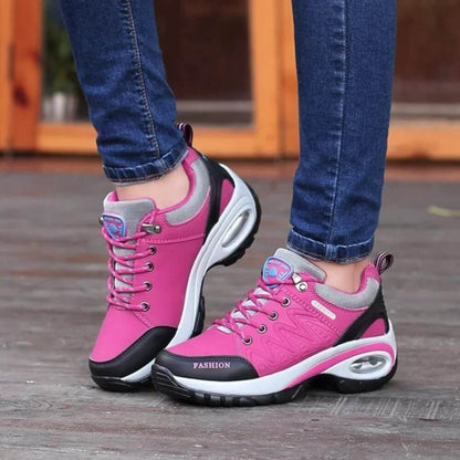 Susan – Ergonomic Padded Walking Shoes