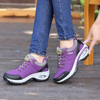 Susan – Ergonomic Padded Walking Shoes